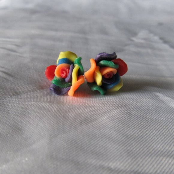 🌈Deal! Rainbow Stud Earrings🌈 - Picture 4 of 7